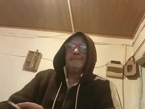 roberreyes266059's webcam