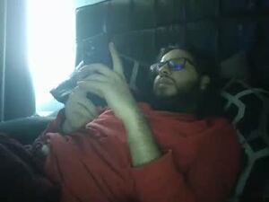 romeoisnotperfectbuthetries's webcam