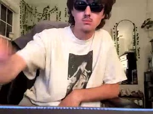 ryan18bi's webcam
