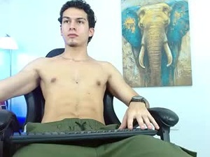 ryan_cum18's webcam