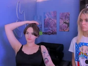 sakuraa_kitsune's webcam
