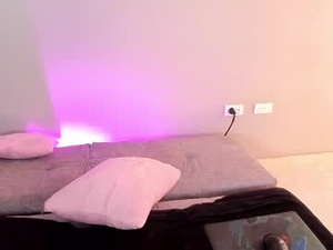 samanta_cruzz_'s webcam