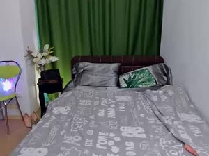 sandraleone's webcam