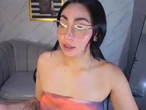 sara_lux_t's webcam