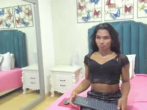 sara_moore_1's webcam