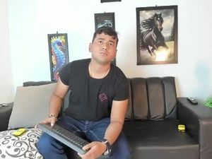 sara_petite72's webcam