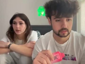 sarahxaoliver1's webcam
