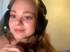 sassy_petal's webcam