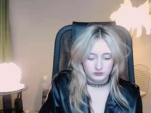 scarlettscril's webcam