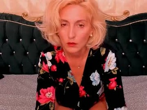 scarletturqueen's webcam