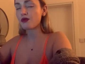 scarlettxblonde's webcam