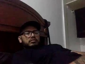 scrwedup_jux's webcam