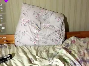 secretmaryy's webcam