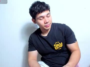 secretstudy_'s webcam