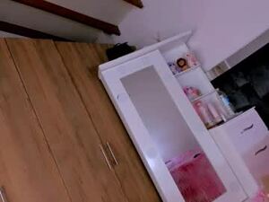 seleste17808666's webcam