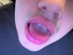 sensuald012345's webcam
