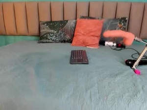 serena_collins's webcam