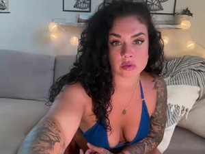 servegoddesszara's webcam