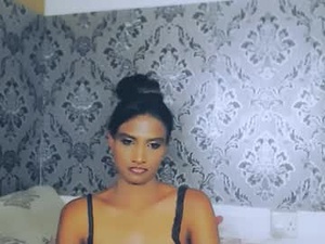 sexy_indian0009's webcam