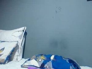 sexybustyebony19's webcam