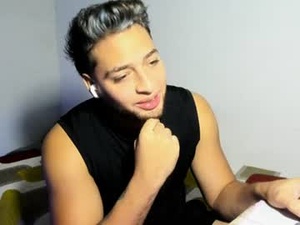 sexymen698's webcam
