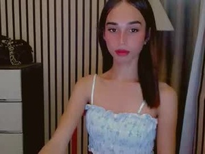 shantallfuckdoll's webcam