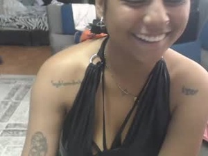 sharolay's webcam