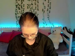 shy_elina01's webcam