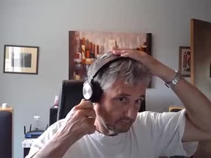 simonthenudist's webcam