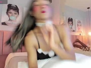 skinny_dolltrans's webcam