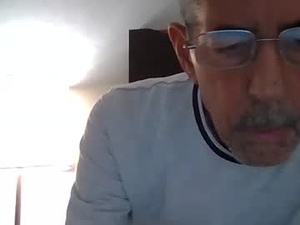 slimatureandhorny's webcam