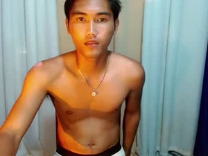 sluttymoreno_boy69's webcam