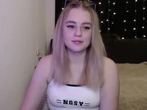sofia_rosemary's webcam