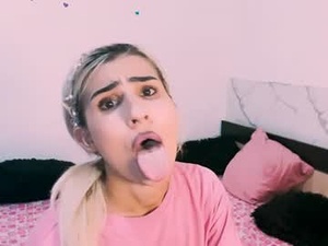 sophiaa90's webcam