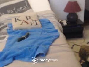 sophietrav347813's webcam