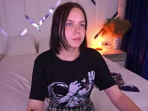spicyydoll's webcam