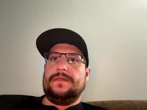 squirrlycock1's webcam