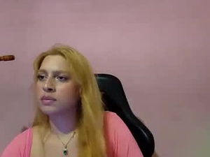 stacieauker's webcam