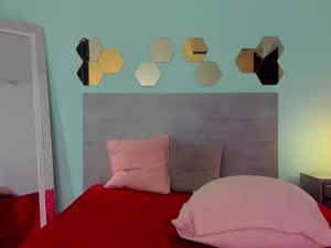 stefani_cruz3's webcam