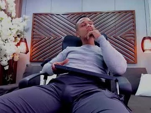 sterling_magnus's webcam