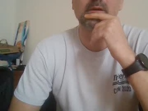 streaml1n3d's webcam