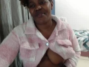stripqueen750347's webcam