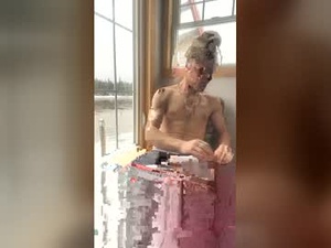 strokinbytheocean's webcam