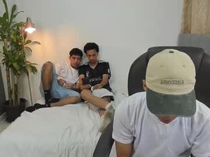 strong_boss's webcam