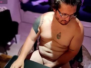 submusclesdaddy's webcam