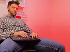 supreme_alpha_'s webcam