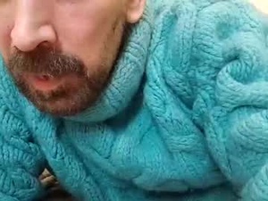 sweaterboy666's webcam