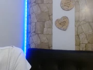 sweet_littleew's webcam