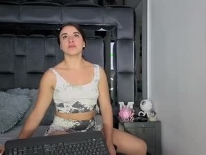 sweetblonde111's webcam