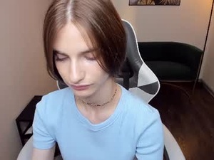 sweetytrip's webcam
